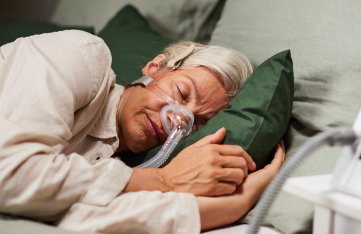 Julia-CPAP-Maske-Schlaf.jpg